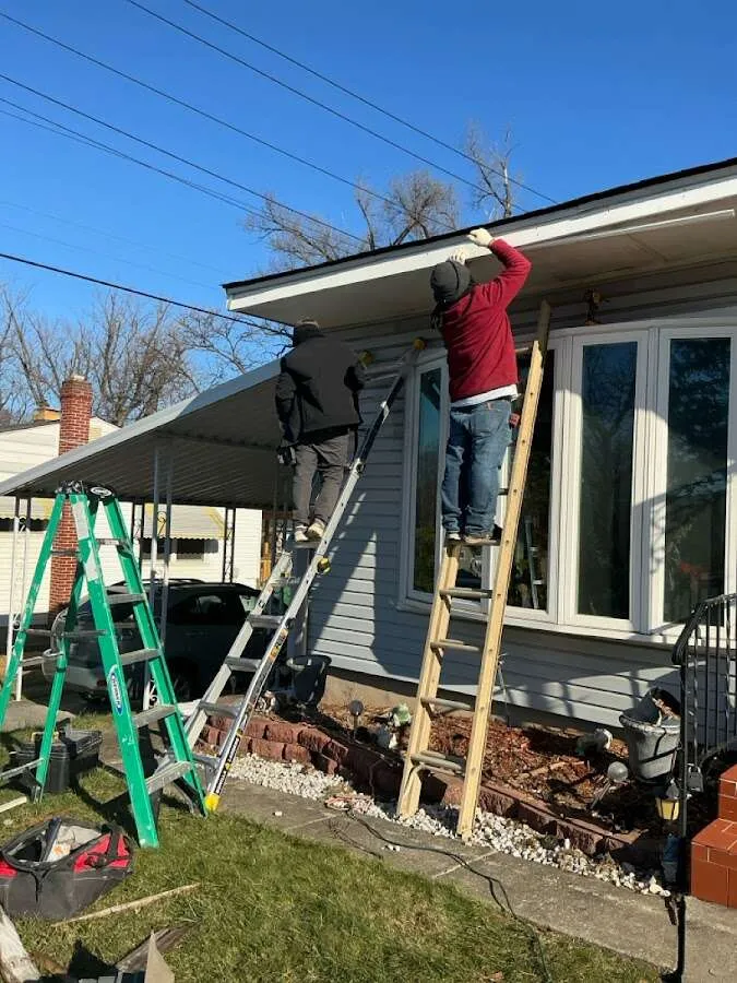Restoration crew performing exterior repair in Northlake